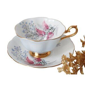 Vintage ROYAL ALBERT Bone China Teacup & Saucer Tea Cup Blue England Floral